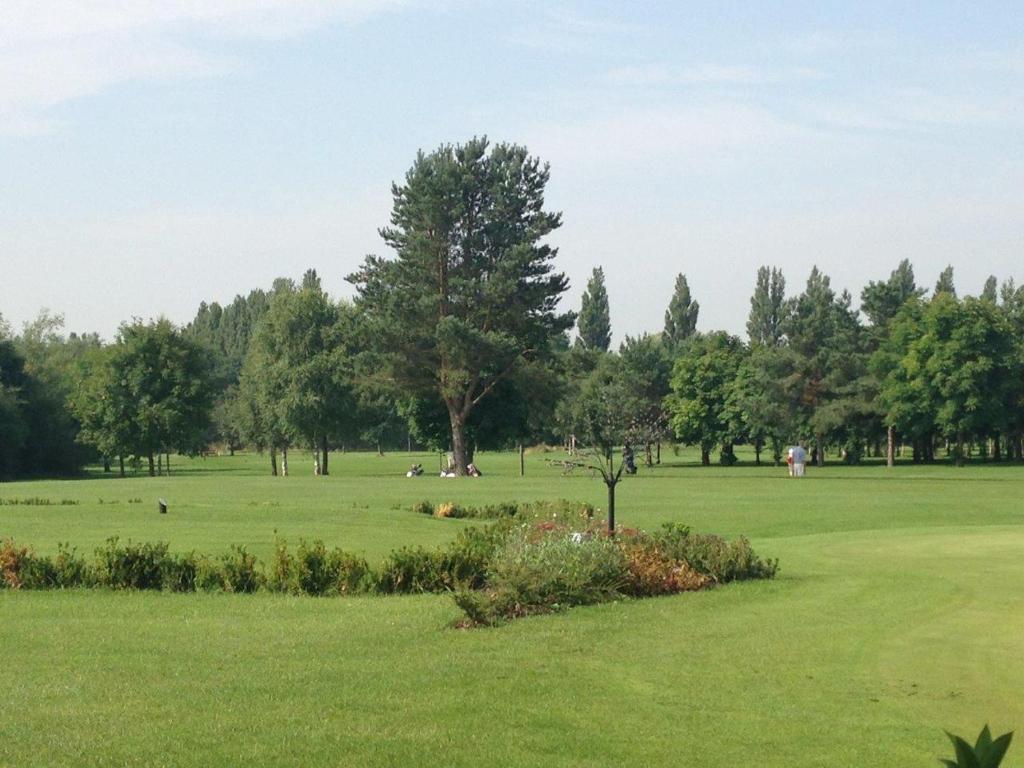 Hotel Calderfields Golf & Country Club Walsall Exterior foto