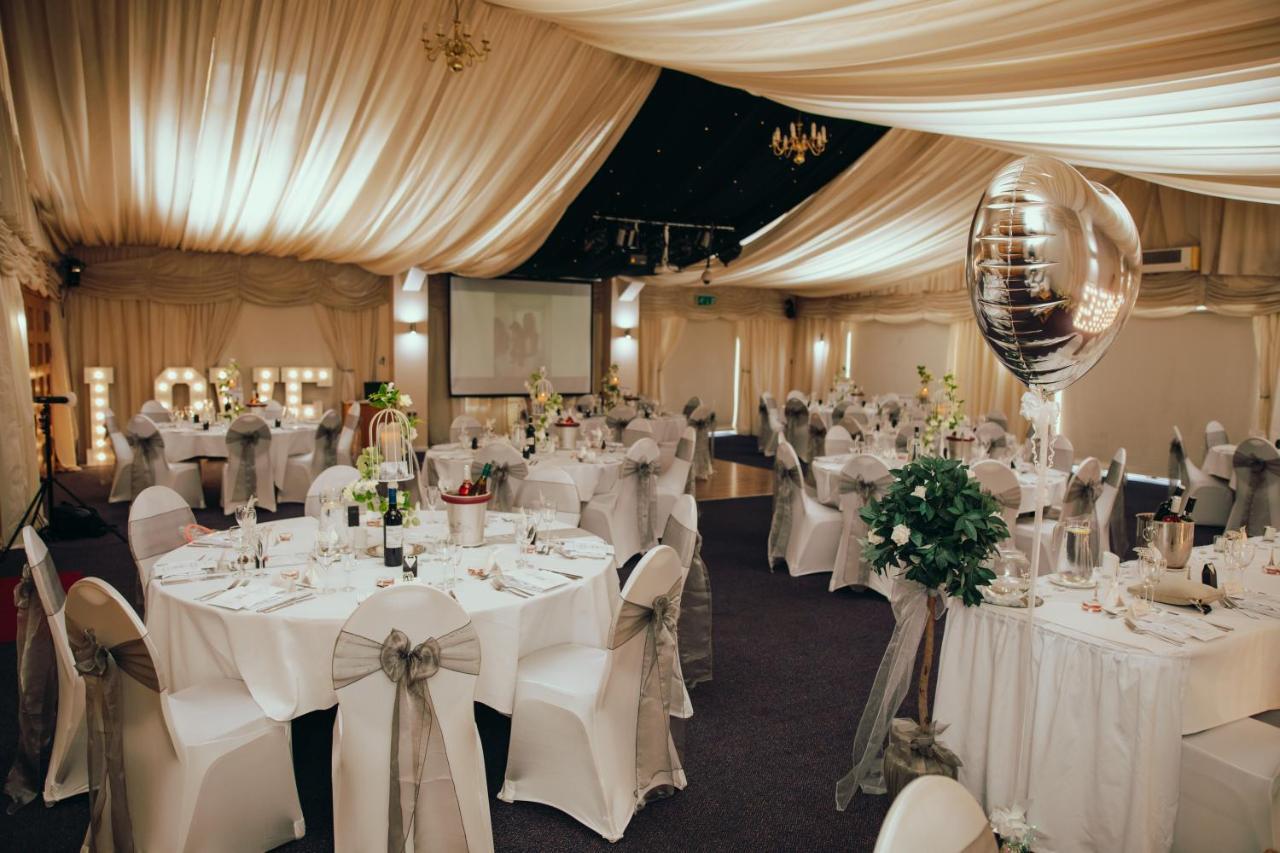 Hotel Calderfields Golf & Country Club Walsall Exterior foto